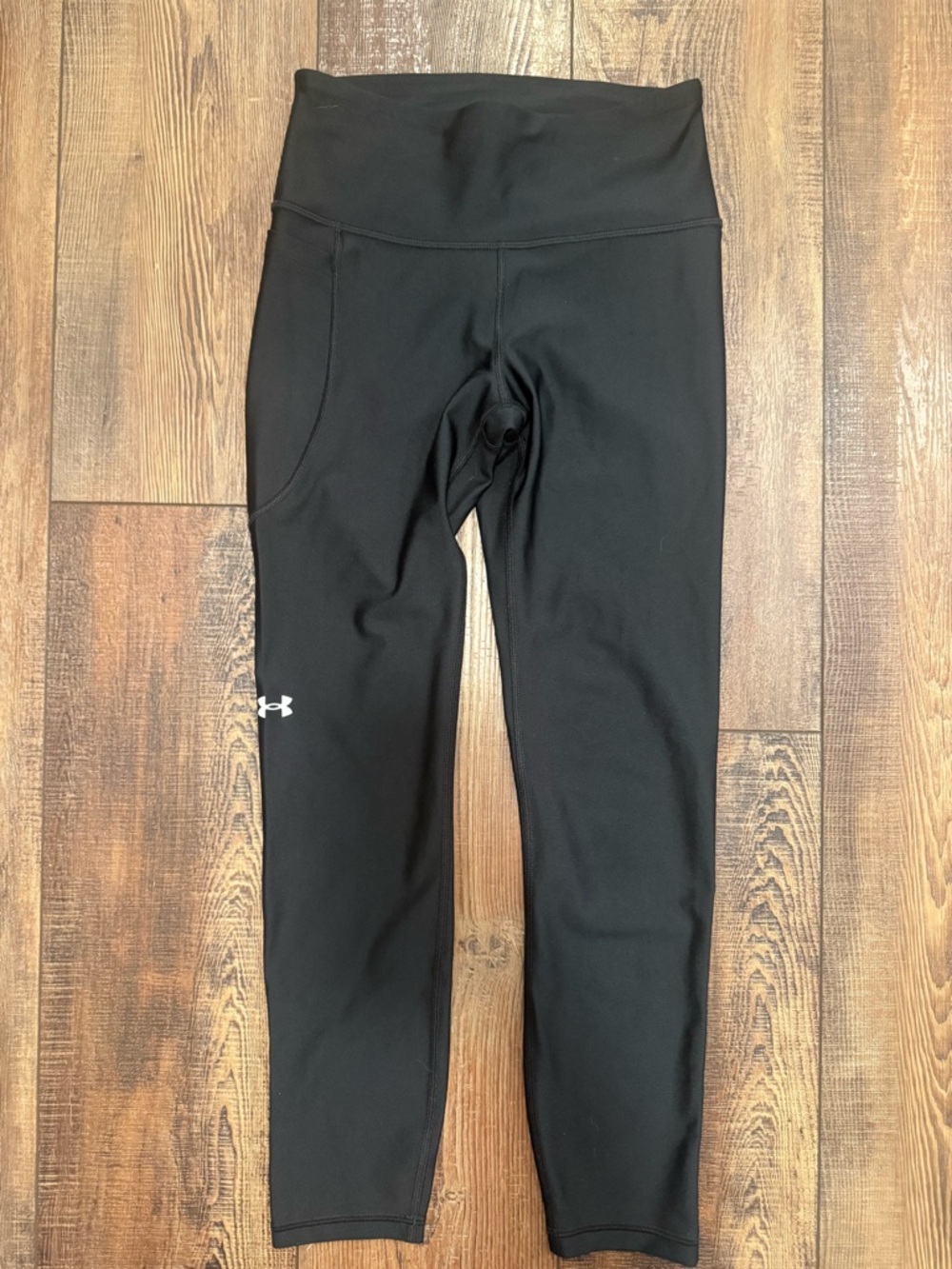 Under Armour women’s Black High-Waisted Active compression Leggings
